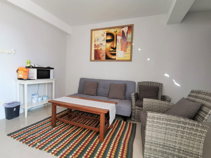 Public Area, Nice Nap Hostel, Phuket Island