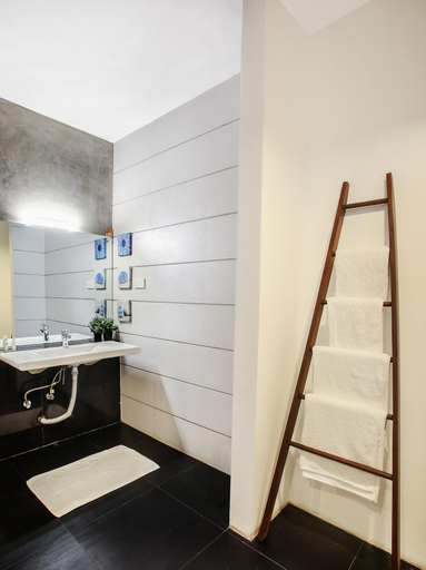 Bathroom 5, Culture Resort, Matara Four Gravets