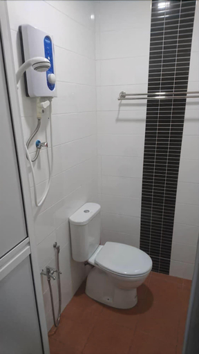 Bathroom 4, Hotel Mill Road, Malacca City