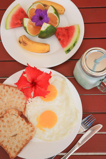 Food & Drinks 5, Yellow Card Apartment & Bungalow, Kusini