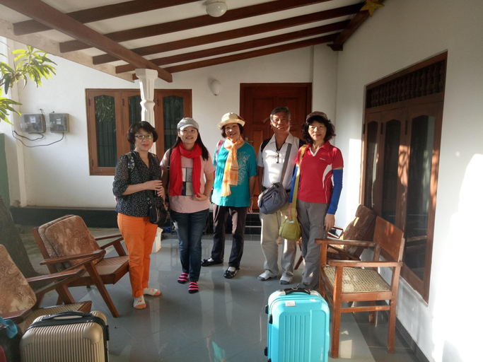 Public Area 2, House Of Seya, Katana