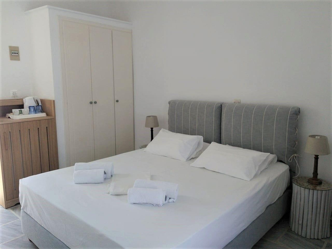 Bedroom 4, Despina's Mare, South Aegean