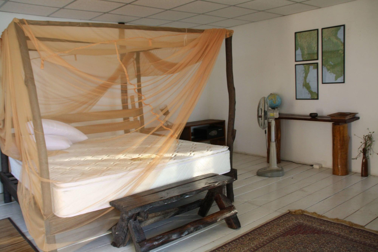 Bedroom 3, Wake N Soul, Pluak Daeng