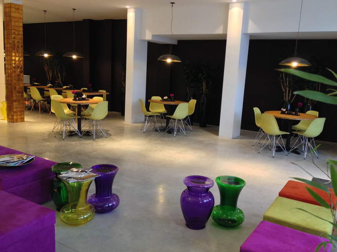 Public Area 3, Corbie Geel, Antwerpen