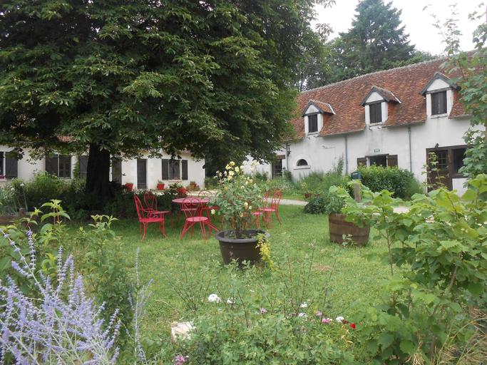 Exterior & Views 2, B&B La Ferme Des Bordes, Loir-et-Cher