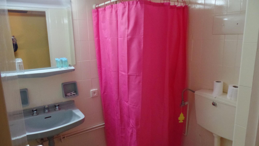 Bathroom 4, Cavo D'Oro Hotel, Attica