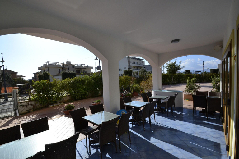 Food & Drinks 5, B&B Sperlonga, Latina