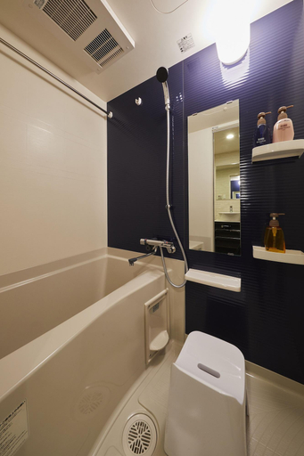 Bathroom 4, Rinn Gojo Sakaimachi, Kyoto