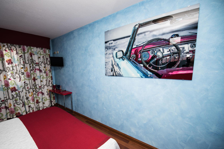 Public Area 2, Hostal La Carretera, Madrid