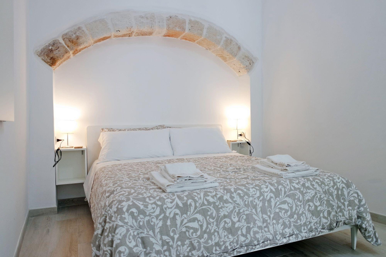 Bedroom 4, Vicolo Fiorito B&B, Bari