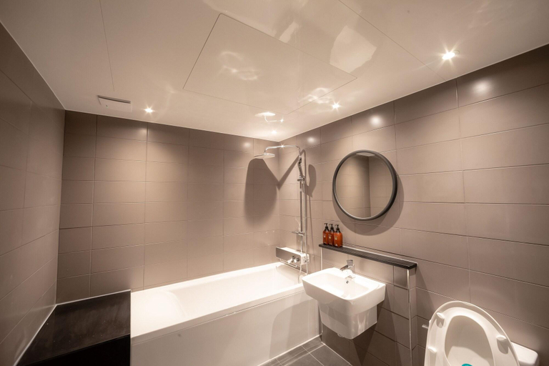 Bathroom 4, Busan Nampodong Hotel Lin, Jung