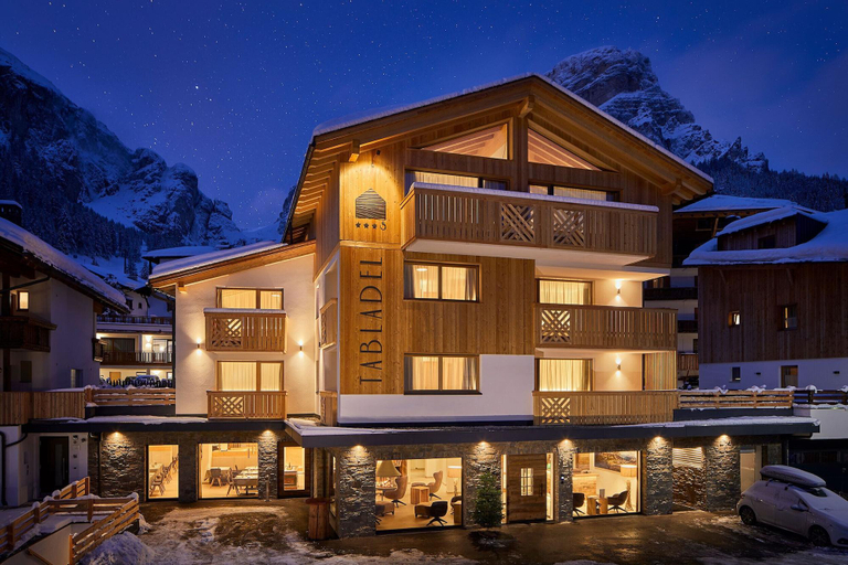 Exterior & Views 1, Hotel Tabladel, Bolzano