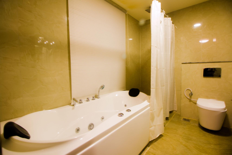 Bathroom 4, Hotel Mittal Paradise, Ujjain