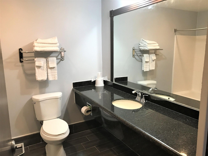 Bathroom 4, Blue Bay Inn & Suites, Cameron