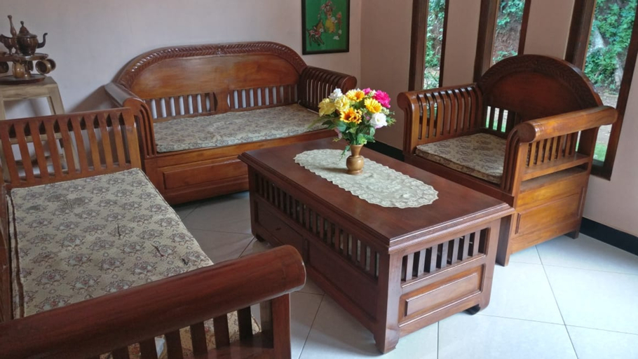 Exterior & Views 2, Yati Homestay by ZUZU, Bantul