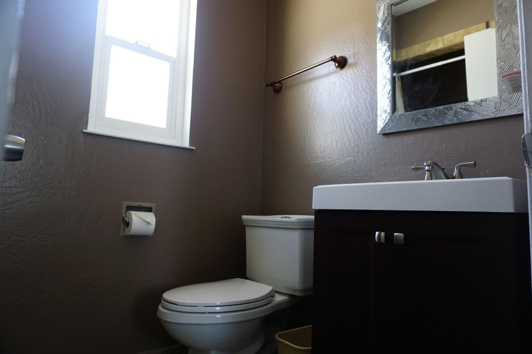 Bathroom 4, A&A Lake Tahoe Inn, El Dorado