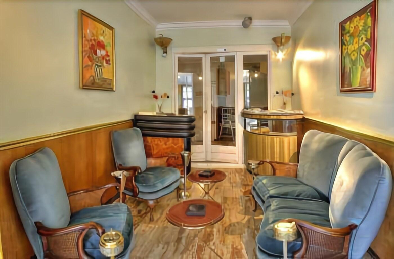 Public Area 5, Auberge des Ecluses, Yvelines
