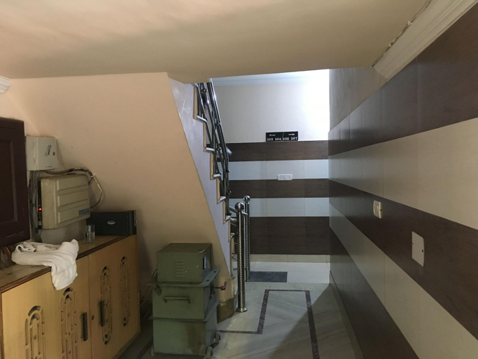 Public Area 2, Hotel Shri Amarnath Lodge, Jammu