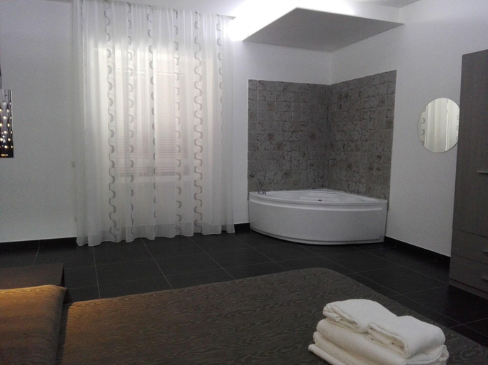Bathroom 5, Napoli Garibaldi Luxury, Napoli