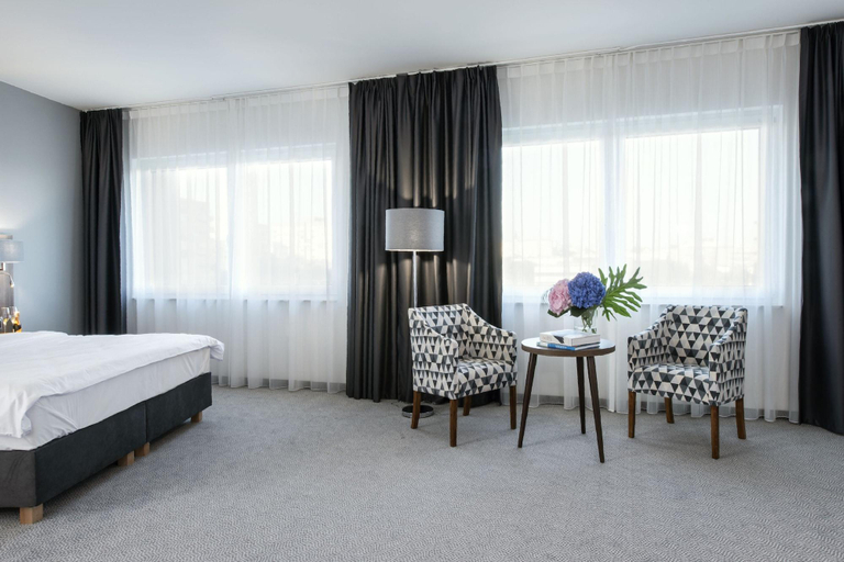Bedroom 2, DB Hotel Wrocław, Środa Śląska
