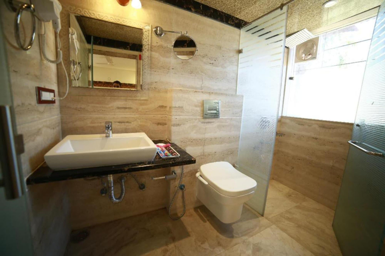Bathroom 4, Sheratone A luxury Hotel Mount Abu, Sirohi
