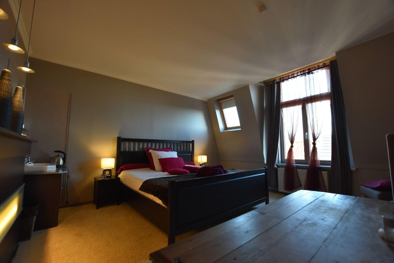 Bedroom 4, Cambiare, Oost-Vlaanderen