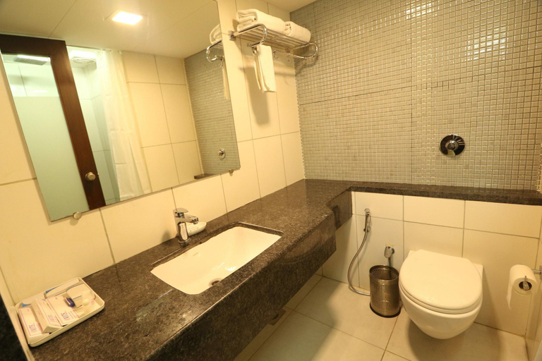 Bathroom 5, VITS Kamats Resort, Silvassa, Dadra and Nagar Haveli