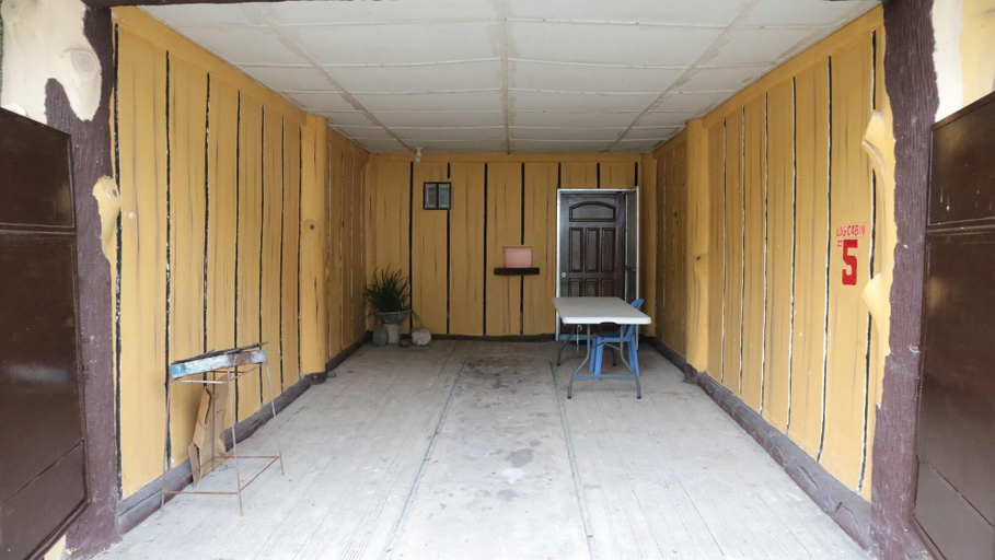 Public Area 2, Nipa Hut Resort, San Leonardo