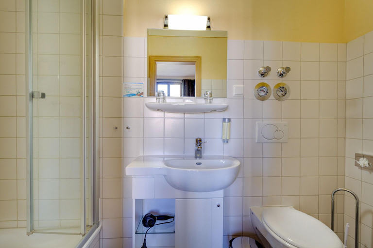 Bathroom 4, Hotel Jagdschloss Letzlingen, Altmarkkreis Salzwedel