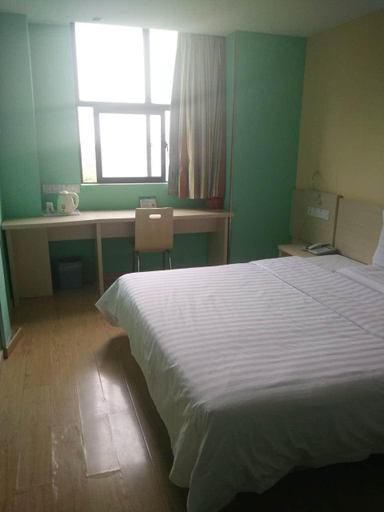 Bedroom 2, 7Days Inn Huanggang Normal College, Ezhou
