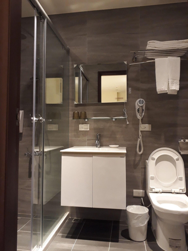 Bathroom 5, Honest&Warm Hotel, Taoyuan