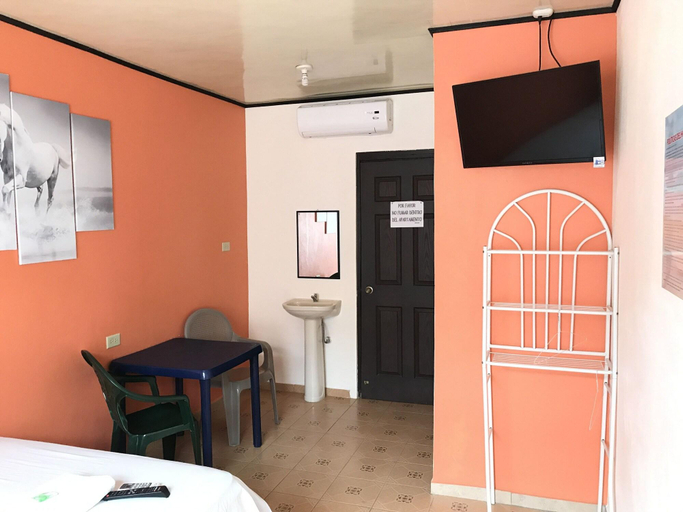 Others, Hotel Del Rio, Liberia