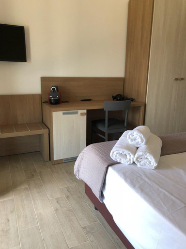 Bedroom 4, Villa Santangelo, Salerno