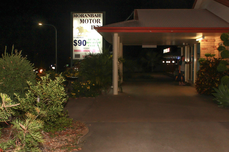 Exterior & Views 2, Moranbah Motor Inn, Belyando