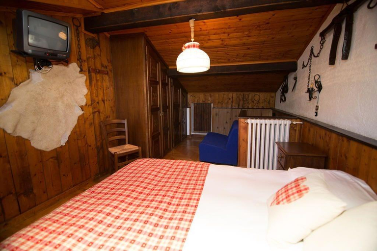 Bedroom 4, Hotel Edelweiss, Cuneo