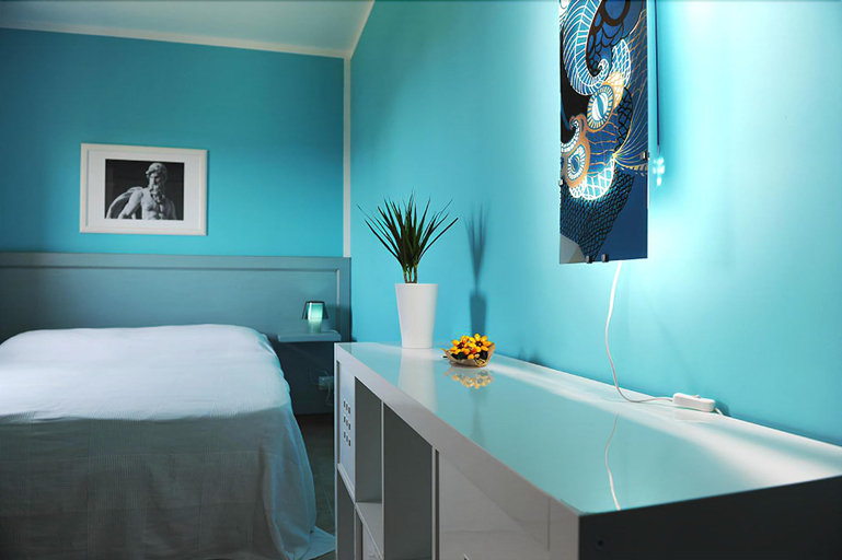 Bathroom 4, Lido Impero, Taranto