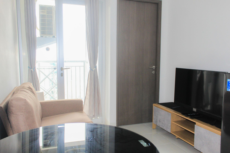 Others 2, Comfortable 1BR Apartment Emerald Bintaro near British School By Travelio, Tangerang Selatan
