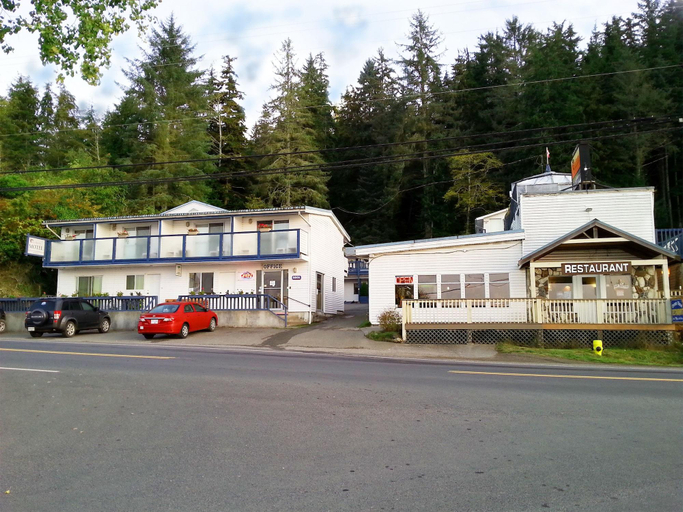 Public Area 1, Sea Raven Motel, Skeena-Queen Charlotte