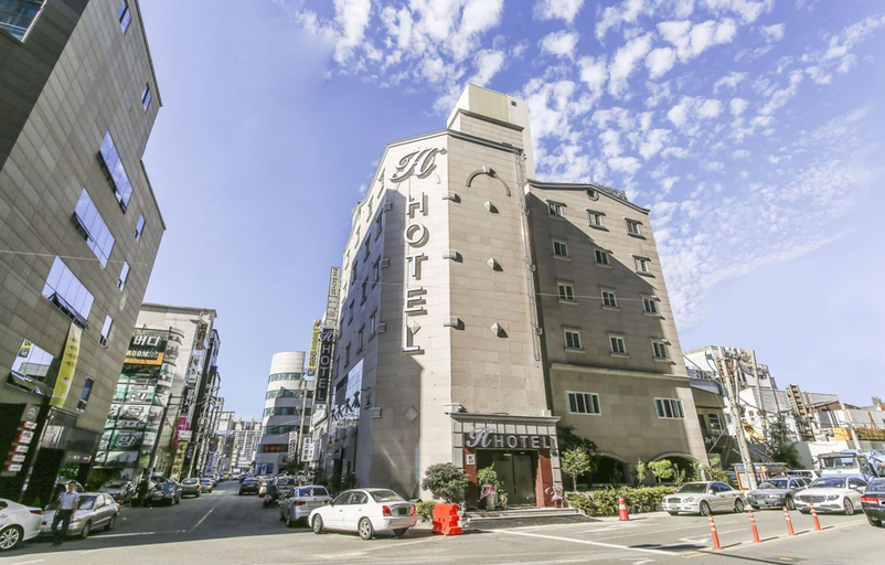 Exterior & Views, H Hotel Ulsan, Jung