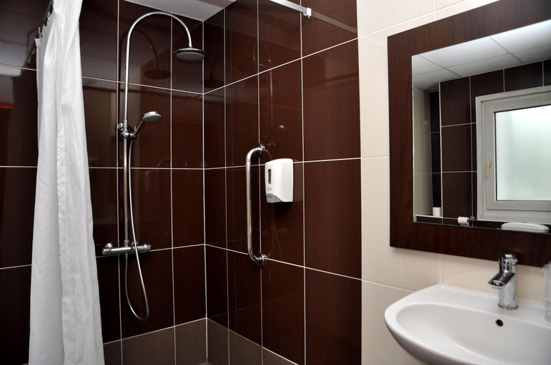 Bathroom 4, Hôtel Inn Design & Restaurant Amiens, Somme