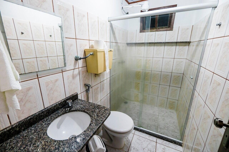 Bathroom, Pousada da Praça, Cairu