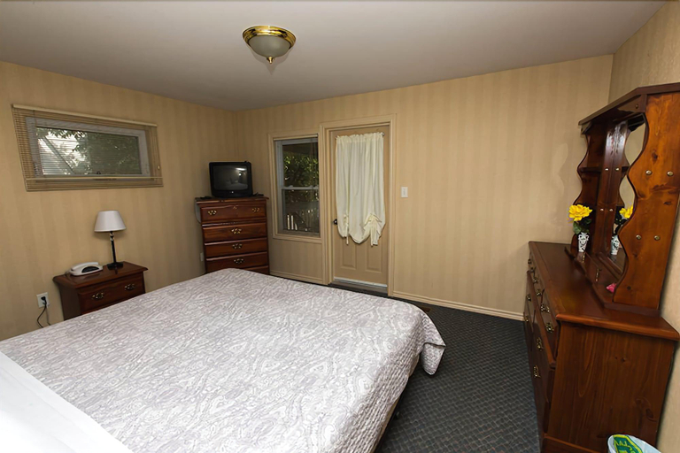 Sport & Beauty, Rainbow Bed & Breakfast, Niagara