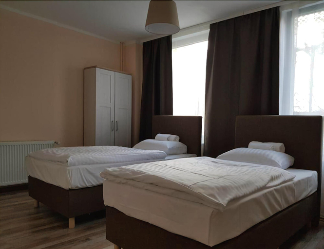 Bedroom 4, Hotel-Residenz Oberurseler Hof, Hochtaunuskreis