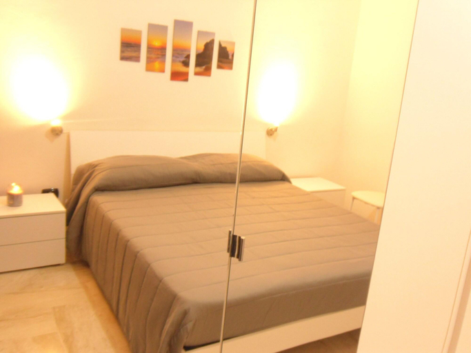 Bedroom 2, B&B Italia, Oristano