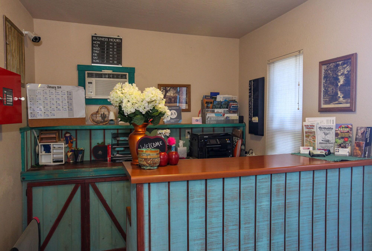 Public Area 2, Beaver Creek Inn, Yavapai