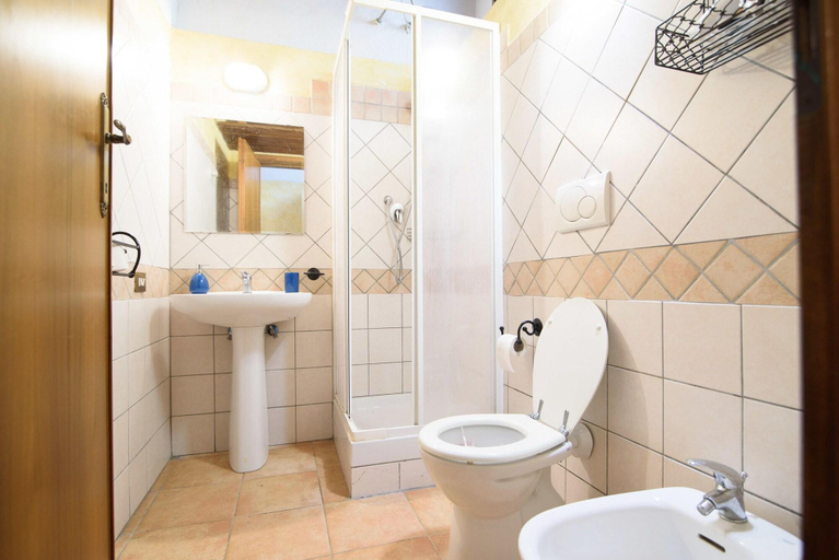 Bathroom 3, La Tenuta - Resort Agricolo, Rieti