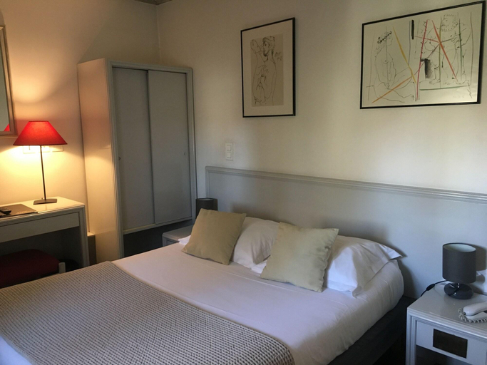 Bedroom 3, Hotel du Parc - Montpellier, Hérault