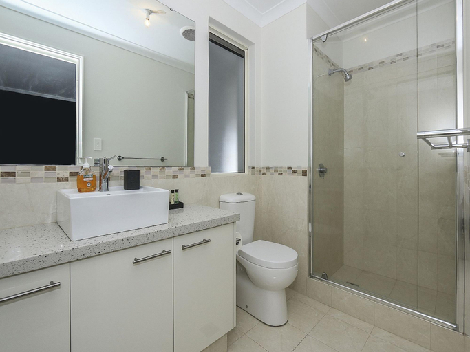 Bedroom 3, Rose Hotel Clarkson, Wanneroo