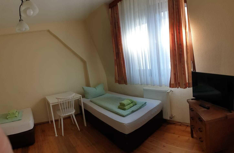 Bedroom 4, Gästehaus zu Herrenwiesen, Heidelberg