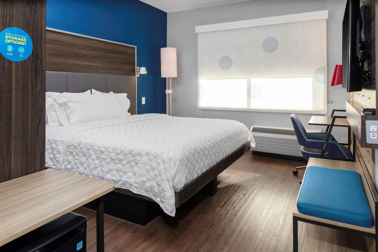 Bedroom 3, Tru By Hilton Lynchburg, Campbell